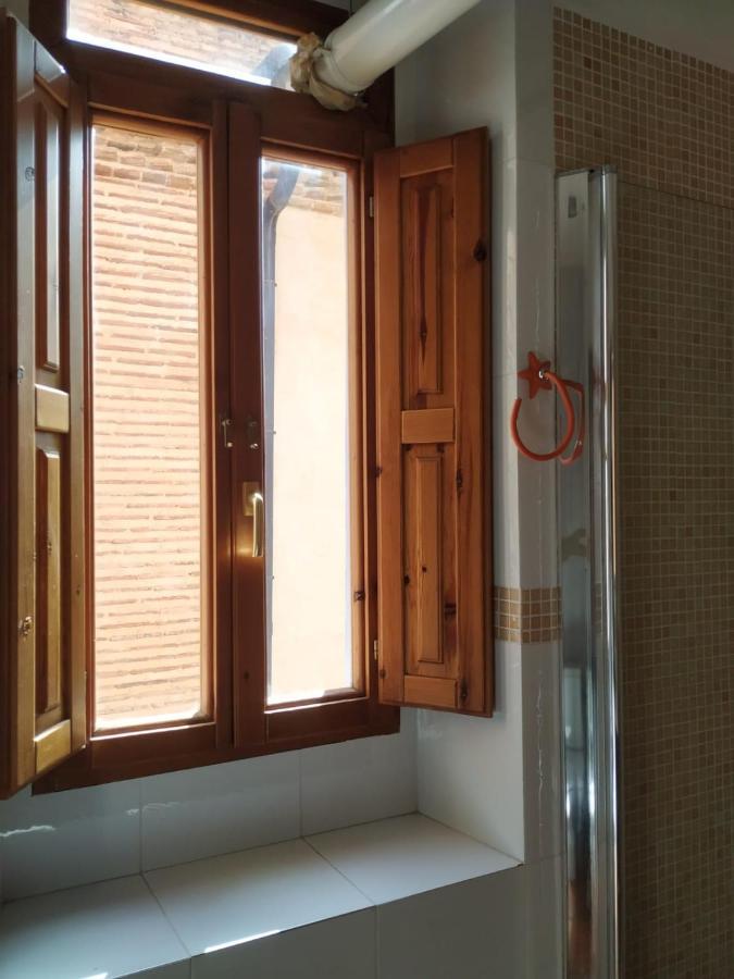Ferienwohnung Bonito Apartamento Con Encanto En Casco Antiguo Ron 7 Valenciayole Exterior foto